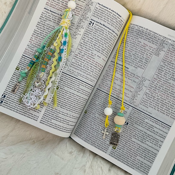 FAITH SISTER CREATIONS HANDMADE TASSEL BIBLE BOOKMARKS UP TO 12” PAGE LENGTH - Picture 4 of 10